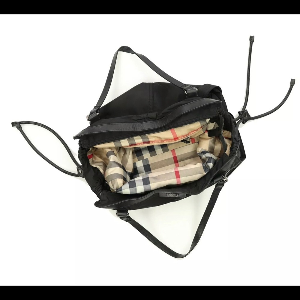 Authentic Burberry - Picture 2 of 3